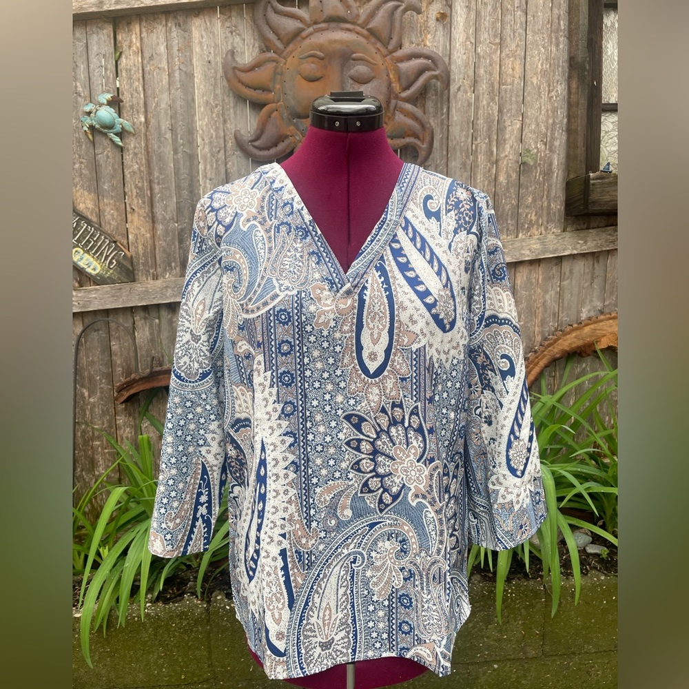 Blue Paisley pattern designed women’s Tunic Top
